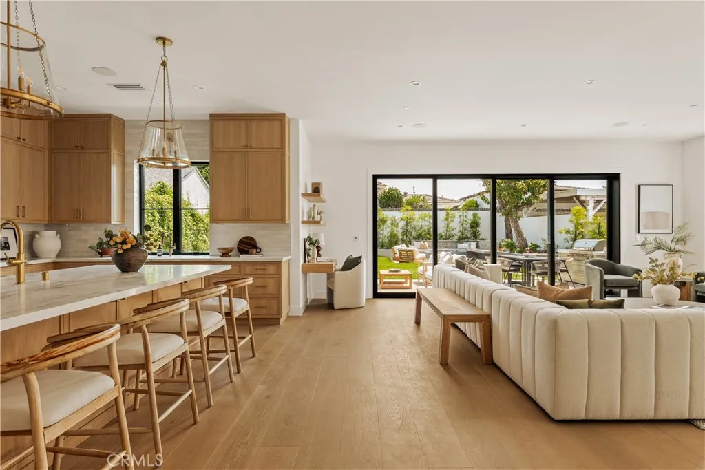 8344 Mcconnell, Los Angeles, CA 90045 - Main photo, Los Angeles, CA