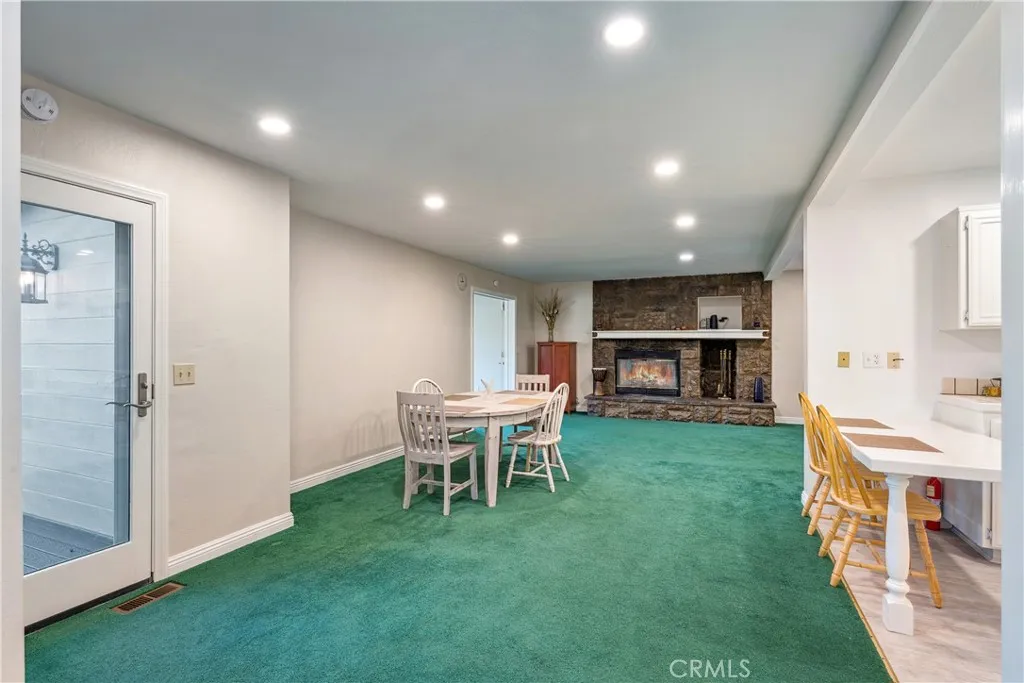 965 Sandalwood Drive, Lake Arrowhead, CA 92352 - Photo 4 of 19, Lake Arrowhead, CA
