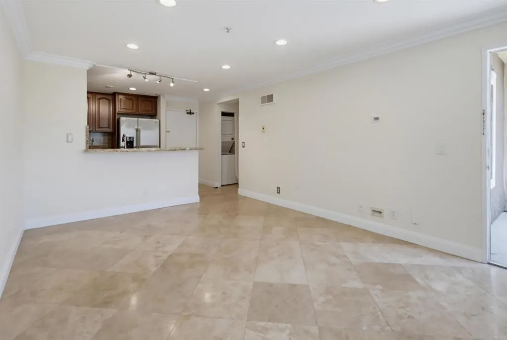 Photo #12: PTP2605229 Listing: Photo #12