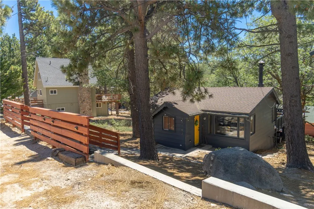 33163 Holcomb Creek, Green Valley Lake, CA 92341 - Photo 2 of 52, Green Valley Lake, CA