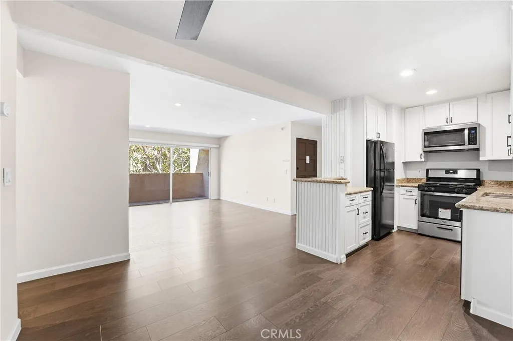 1001 W Macarthur Boulevard Unit 130, Santa Ana, CA 92707 - Photo 4 of 21, Santa Ana, CA