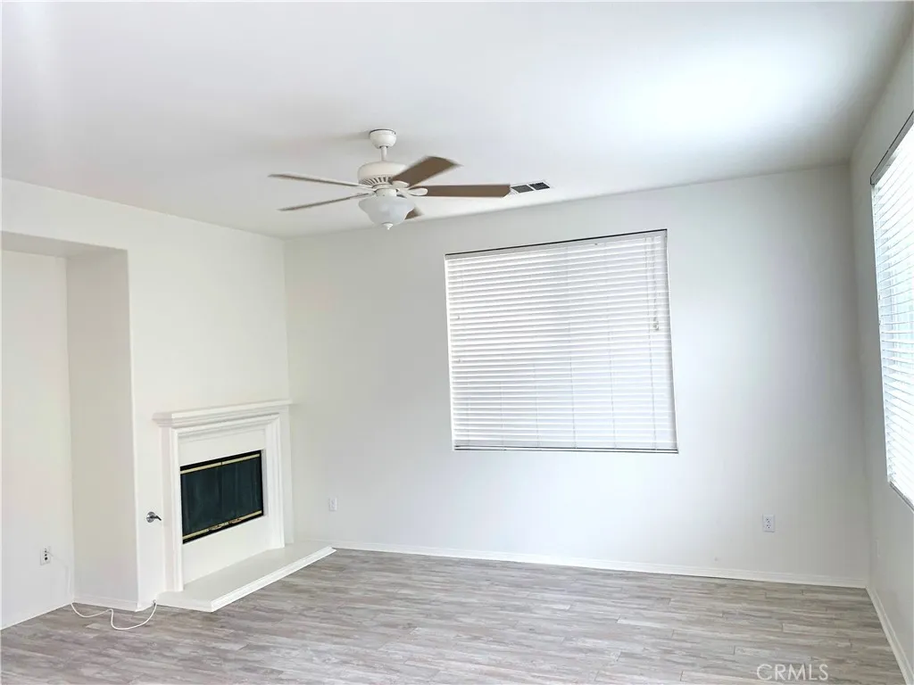 23823 Via Campana, Santa Clarita, CA 91354 - Photo 3 of 17, Santa Clarita, CA