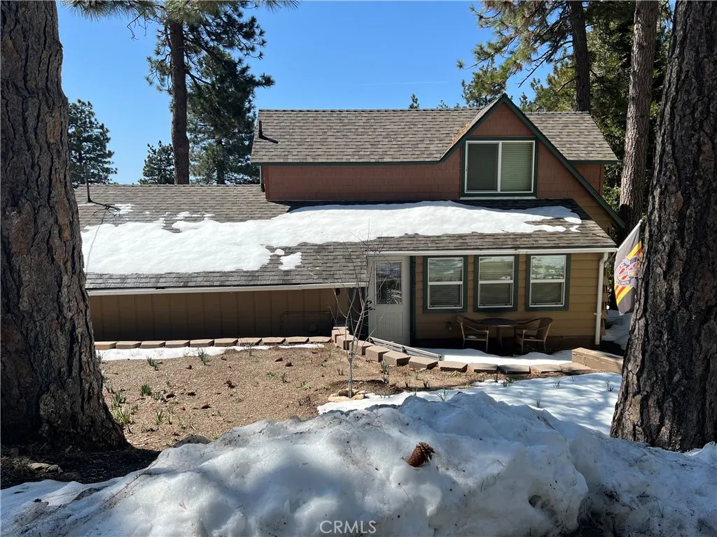 31671 Silver Spruce Drive, Running Springs, CA 92382 - Photo 4 of 13, Running Springs, CA