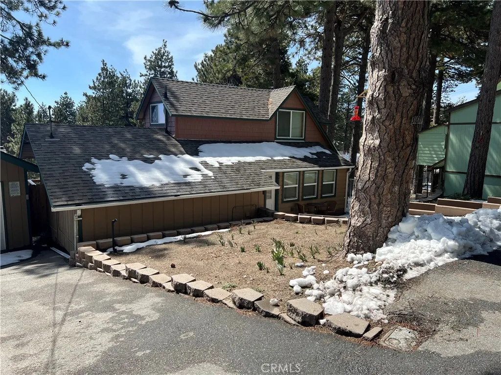 31671 Silver Spruce Drive, Running Springs, CA 92382 - Photo 2 of 13, Running Springs, CA