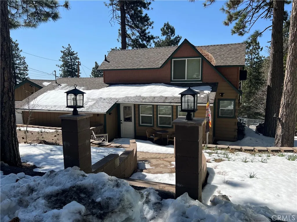 31671 Silver Spruce Drive, Running Springs, CA 92382 - Photo 5 of 13, Running Springs, CA