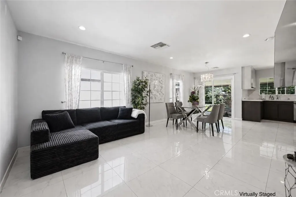 12954 Bosworth Street, North Hollywood, CA 91606 - Photo 4 of 21, North Hollywood, CA