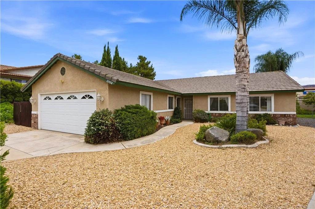 30904 Long Point Drive, Canyon Lake, CA 92587 - Main photo, Canyon Lake, CA