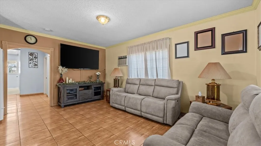1146 W 74th Street, Los Angeles, CA 90044 - Photo 4 of 38, Los Angeles, CA