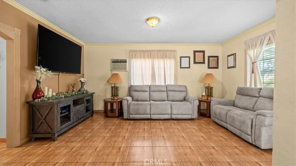 1146 W 74th Street, Los Angeles, CA 90044 - Photo 5 of 38, Los Angeles, CA