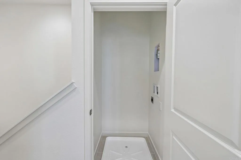 https://cdn.realtyfeed.com/cdn/127/306765708/361f44f0792c778efcf5b0c63472b92e.webp