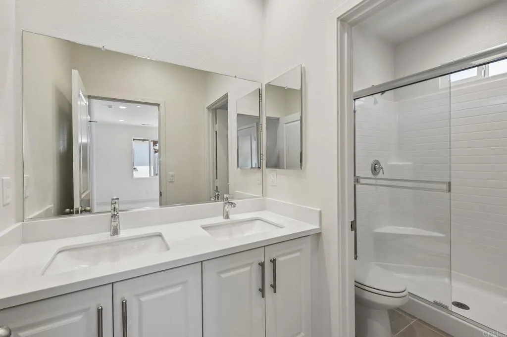 https://cdn.realtyfeed.com/cdn/127/306765708/66c233d41acf5179107b110b7d0bc6c7.webp