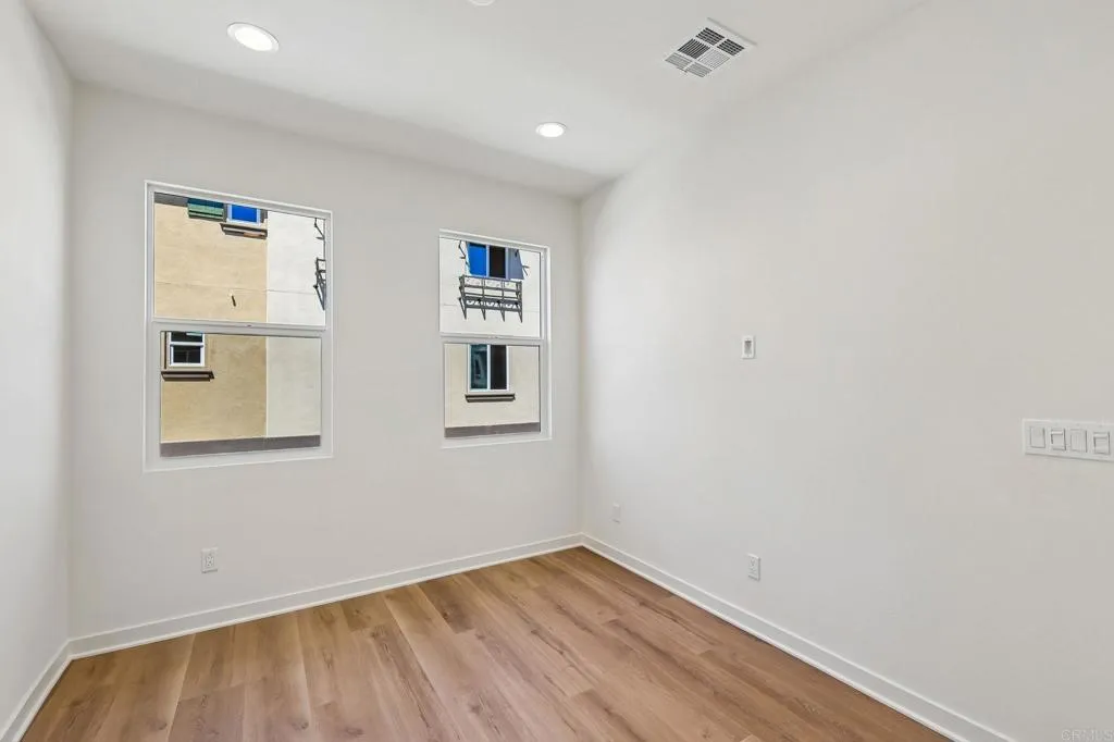 https://cdn.realtyfeed.com/cdn/127/306765708/6bb2a2a9b52441e1f37384edc8b844ec.webp