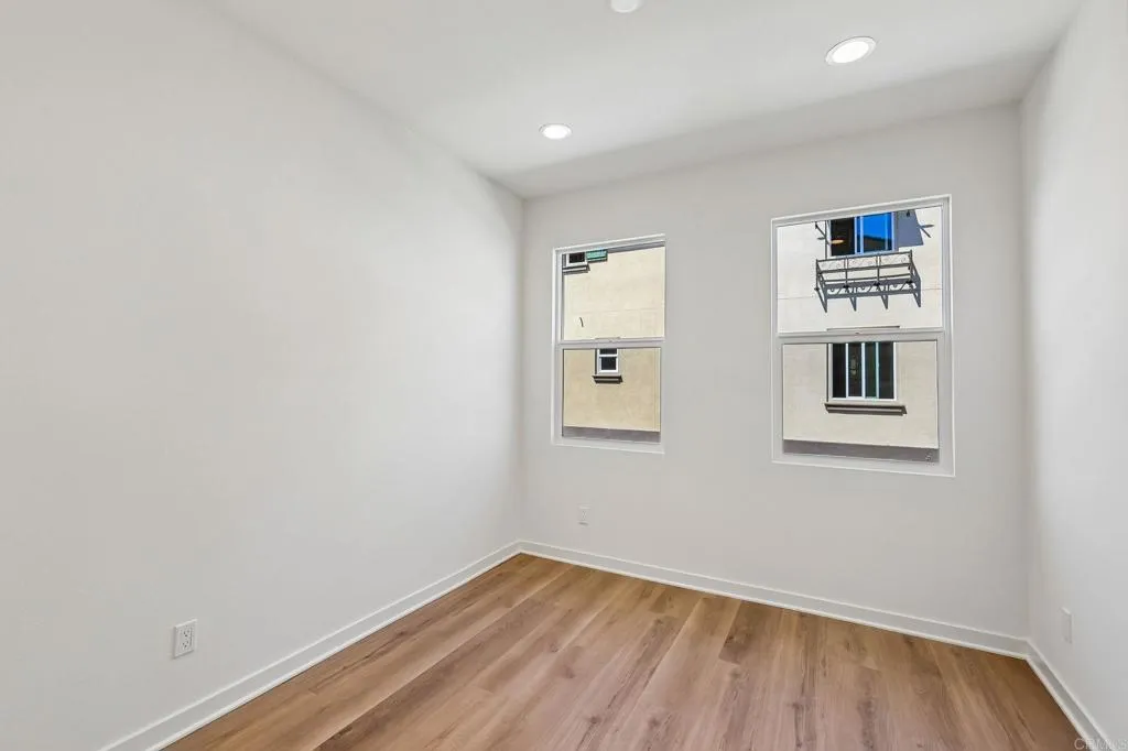 https://cdn.realtyfeed.com/cdn/127/306765708/fdec6d85189062cb80c1666b4b35ec75.webp