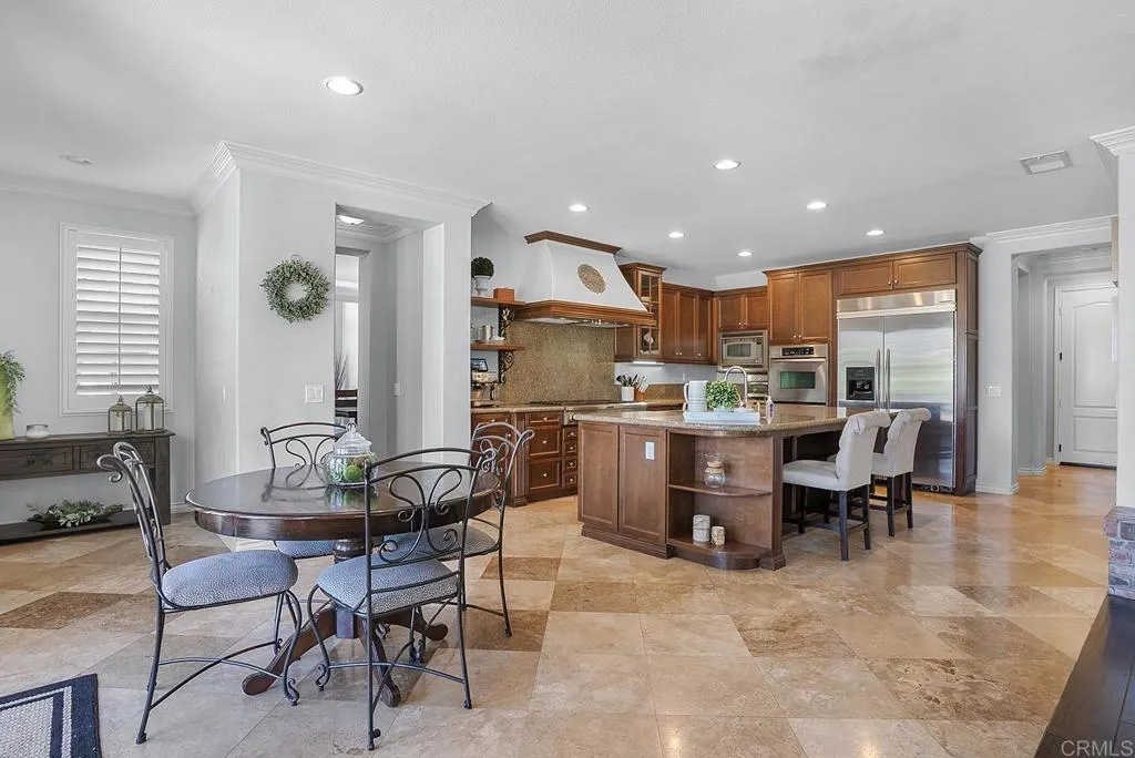 https://cdn.realtyfeed.com/cdn/127/306765712/16ead99ecc32f424fa480713ae99e6a5.webp