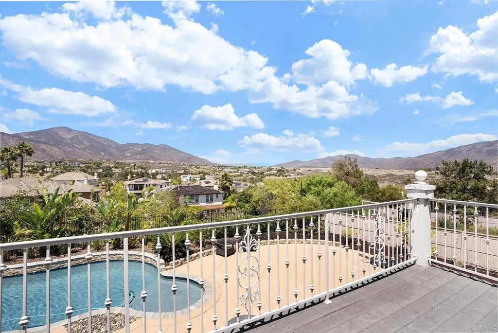 https://cdn.realtyfeed.com/cdn/127/306765712/288dbc3f8426e764478361afd583cecc.webp
