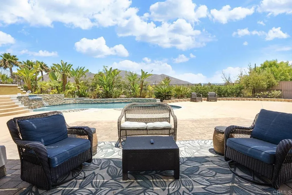 https://cdn.realtyfeed.com/cdn/127/306765712/86b21d02042561e550084cde849978e5.webp