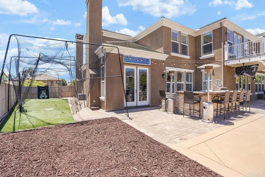 https://cdn.realtyfeed.com/cdn/127/306765712/ca994f4b4f7a9c62d2fa73f8c7843891.webp
