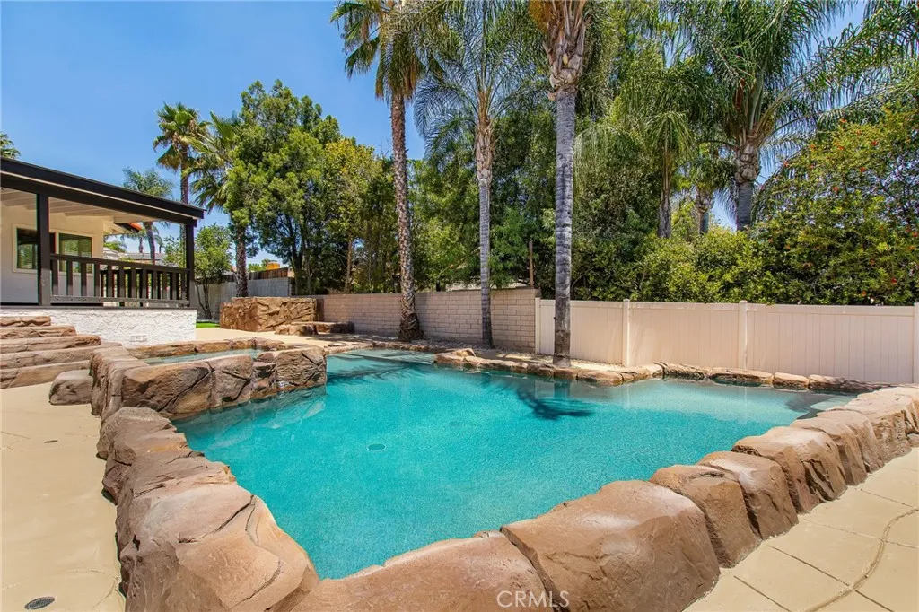 Canyon Lake, CA 92587