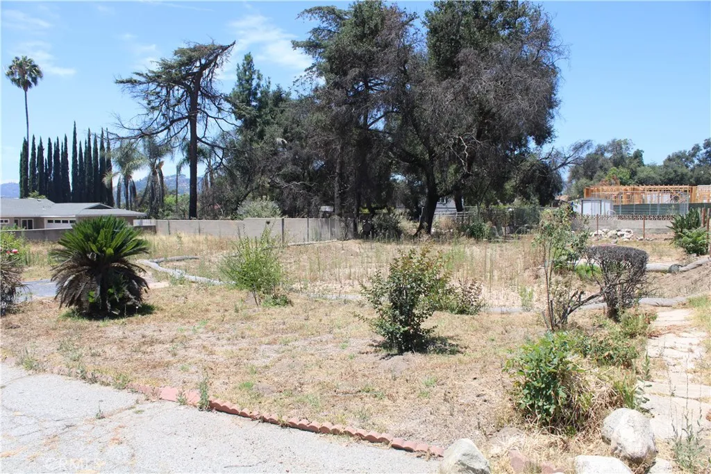 376 W Harriet, Altadena, CA 91001 - Photo 2 of 3, Altadena, CA