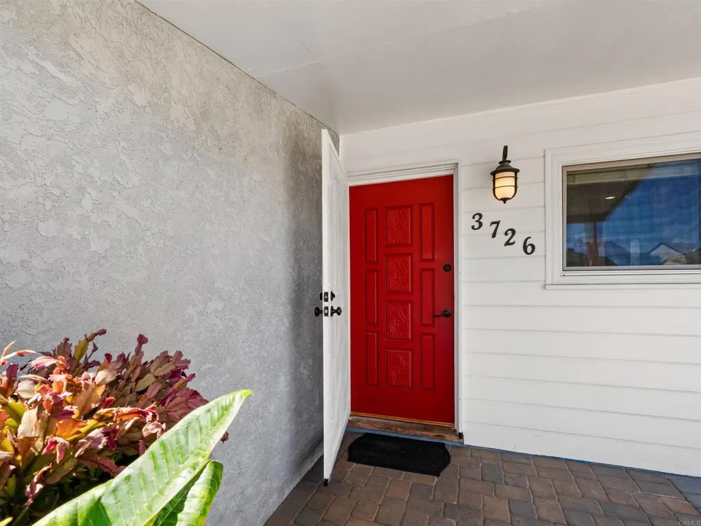 https://cdn.realtyfeed.com/cdn/127/306765812/37fd47be209ce9abe2f4ac3bd1926816.webp