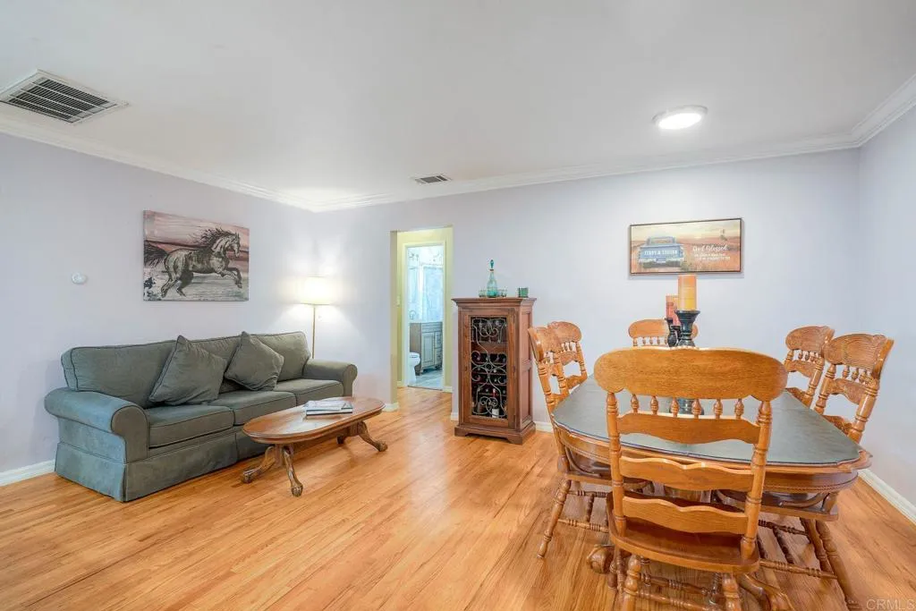 https://cdn.realtyfeed.com/cdn/127/306765812/40b7115635e9d4a1143c4b926dae5b40.webp