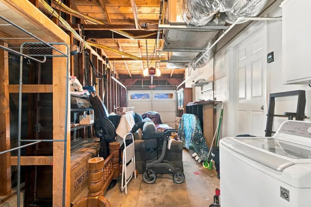https://cdn.realtyfeed.com/cdn/127/306765812/768eeaa7b9f75f6ec9890f1ec6897f76.webp