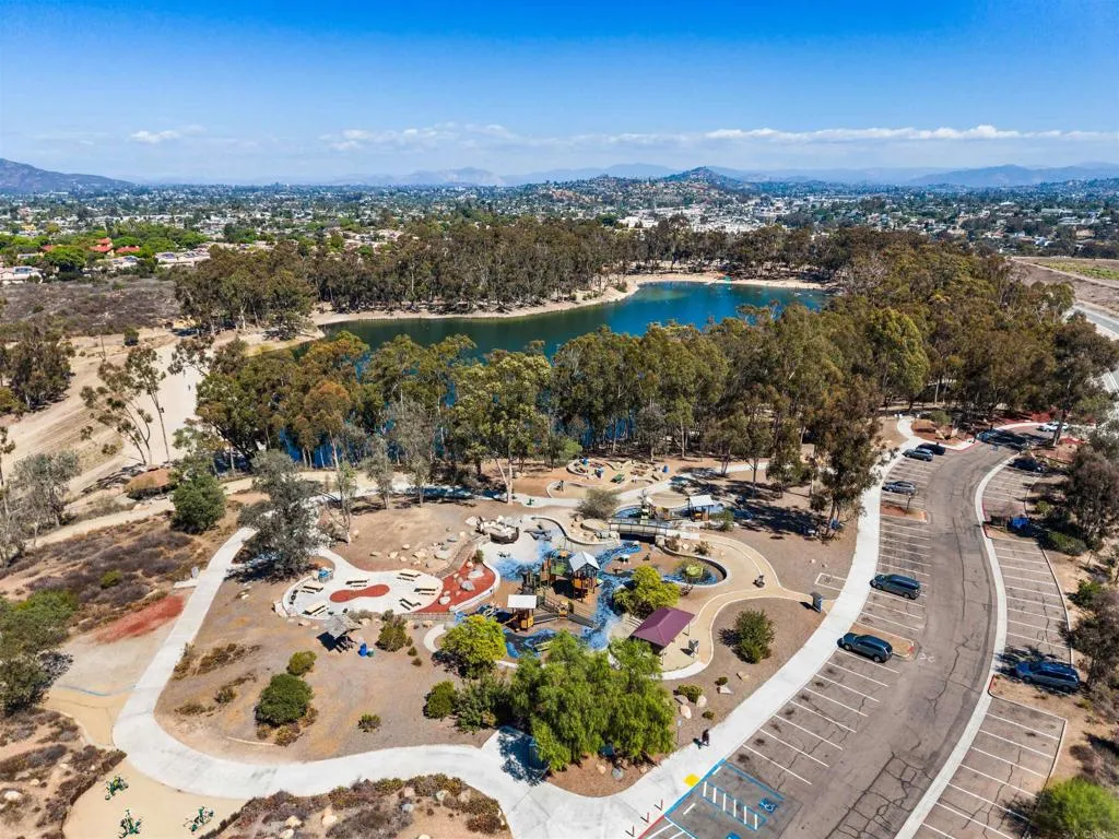 https://cdn.realtyfeed.com/cdn/127/306765812/90ac5fc8ac76b7ea4feece0fe369f358.webp