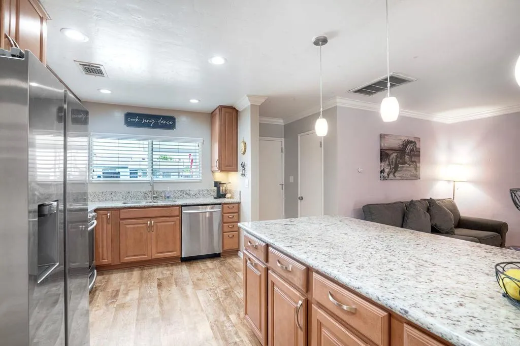 https://cdn.realtyfeed.com/cdn/127/306765812/99e5e532dc1759c3fa3863b6ca0109fe.webp