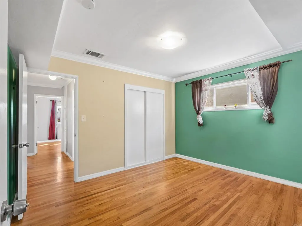 https://cdn.realtyfeed.com/cdn/127/306765812/bec4e3e4c9a3c3d44bd1351d0bc31fd5.webp