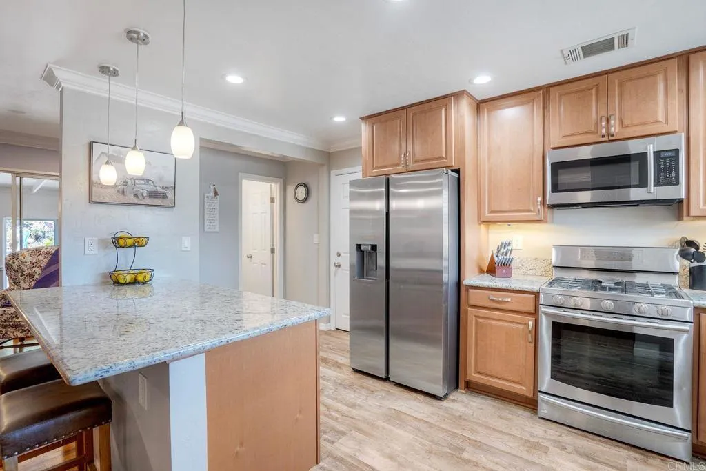 https://cdn.realtyfeed.com/cdn/127/306765812/c673a168d8032544420005a536399439.webp