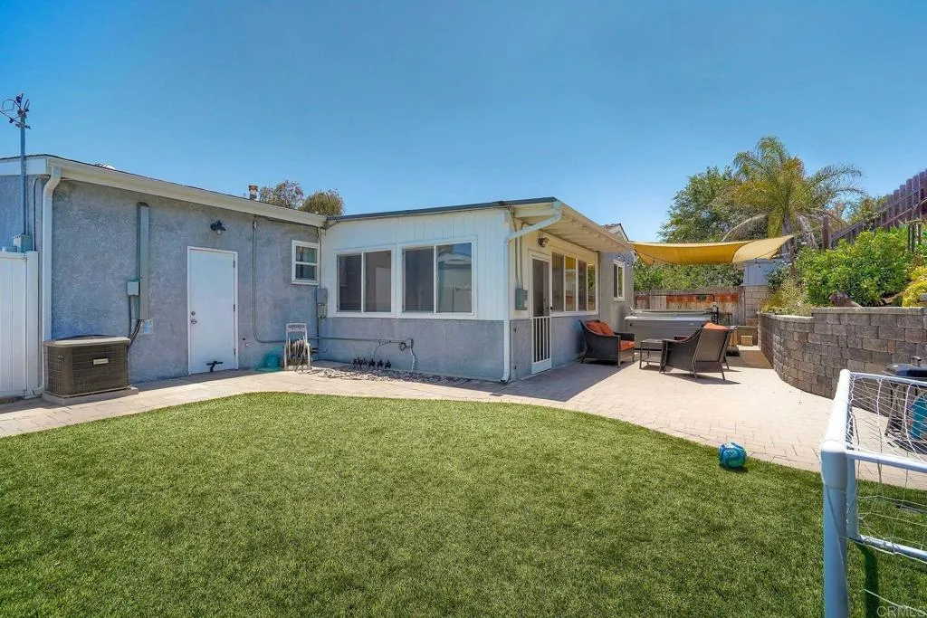 https://cdn.realtyfeed.com/cdn/127/306765812/f89b77dedc3d173ec2416b306845aeb6.webp