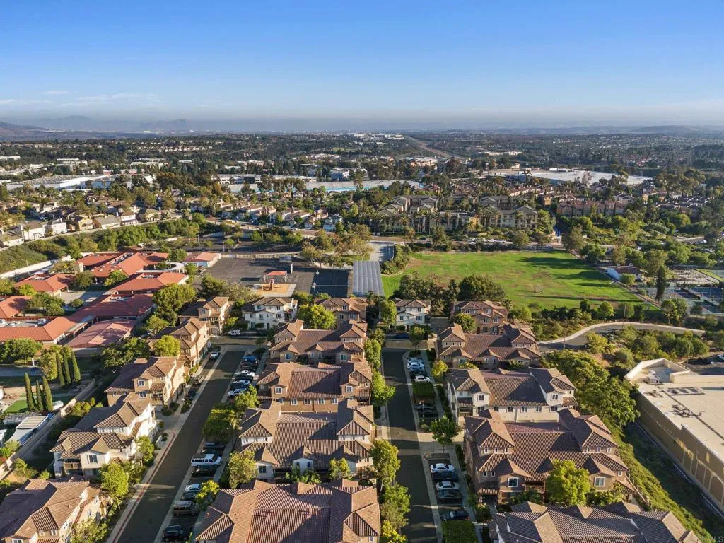 https://cdn.realtyfeed.com/cdn/127/306765815/37725cf7417454888c6a90d4a0c3111b.webp