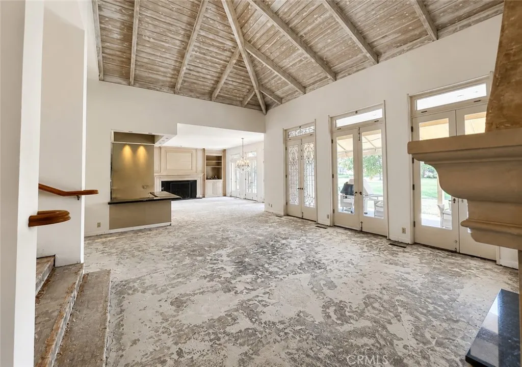 https://cdn.realtyfeed.com/cdn/127/306765828/683ef00aae75d5c9a5ac2c712add6c3b.webp