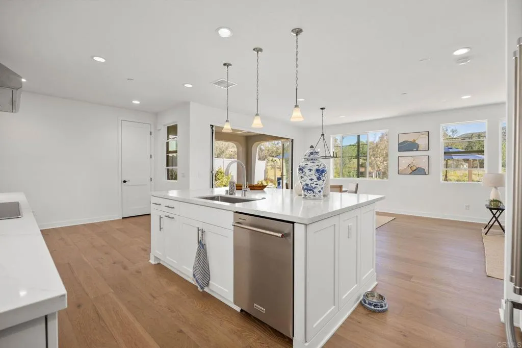 Photo #8: NDP2606643 Listing: Photo #8