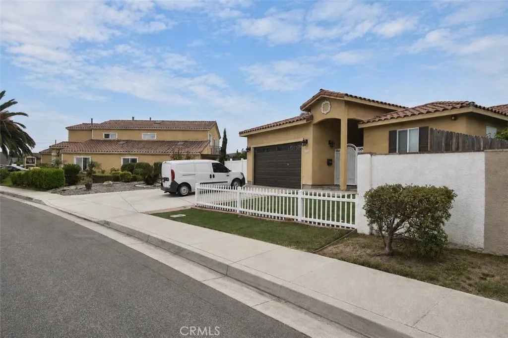10900 La Flor, Fountain Valley, CA 92708 - Photo 3 of 4, Fountain Valley, CA