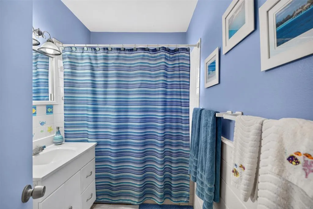 https://cdn.realtyfeed.com/cdn/127/306765883/215c2020208c360176375d84852c4a36.webp