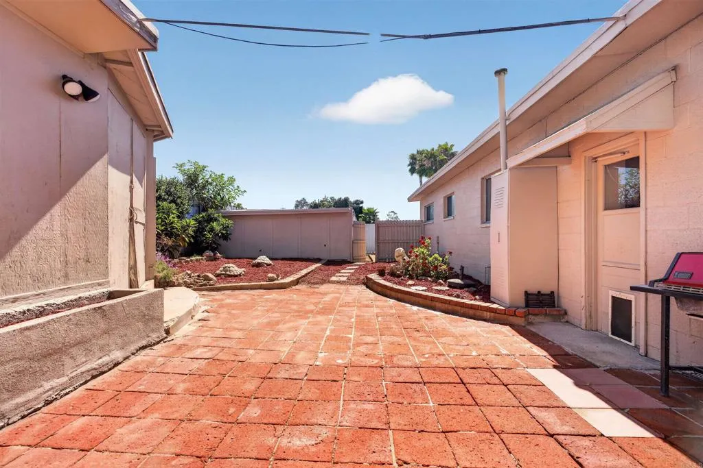 https://cdn.realtyfeed.com/cdn/127/306765883/75a023e6fd50cb58100c5f00250cef3f.webp