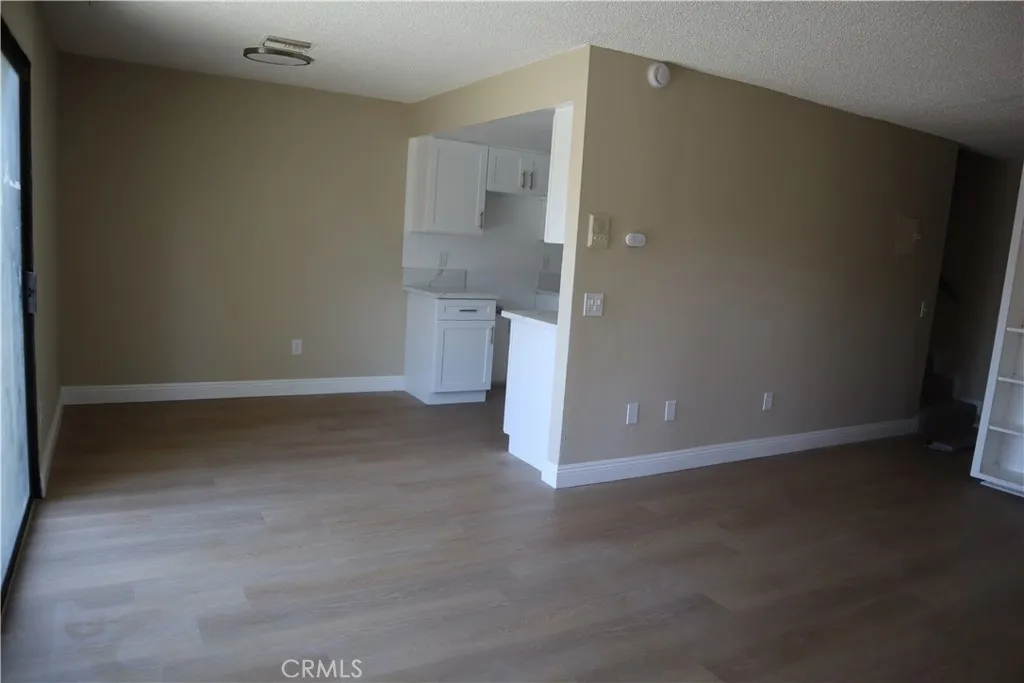 9047 Langdon, Los Angeles, CA 91343 - Photo 3 of 6, Los Angeles, CA