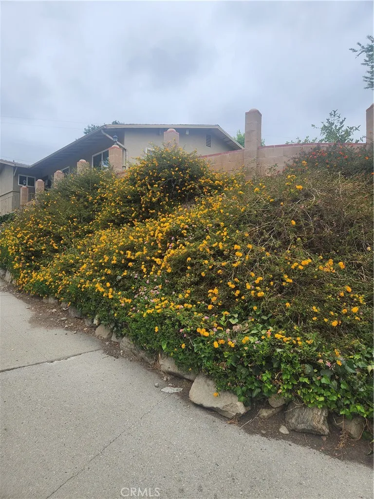 4600 Lauderdale Ave., La Crescenta, CA 91212 - Photo 2 of 24, La Crescenta, CA