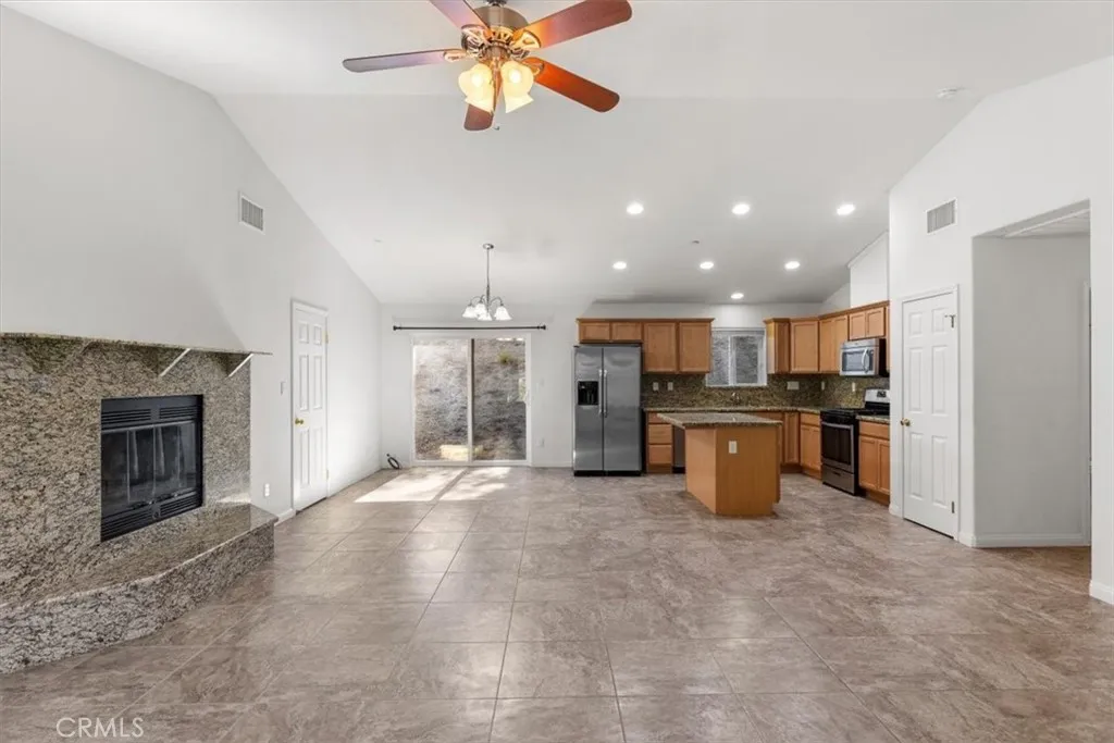 25340 Deertrail, Tehachapi, CA 93561 - Photo 5 of 40, Tehachapi, CA