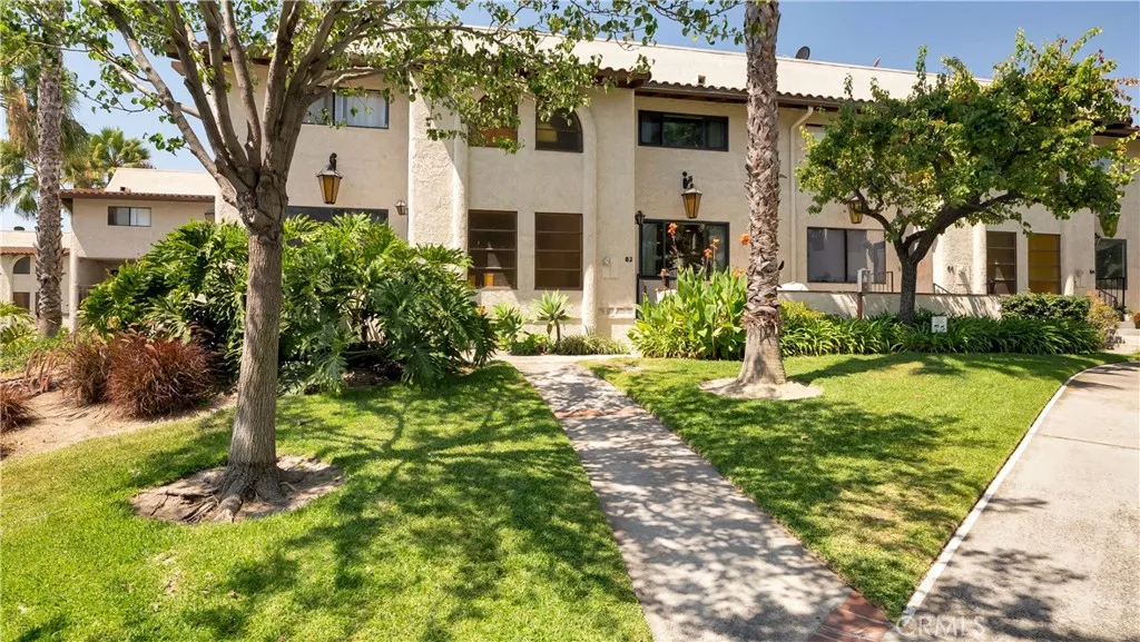 400 S Flower Unit 62, Orange, CA 92868 - Main photo, Orange, CA