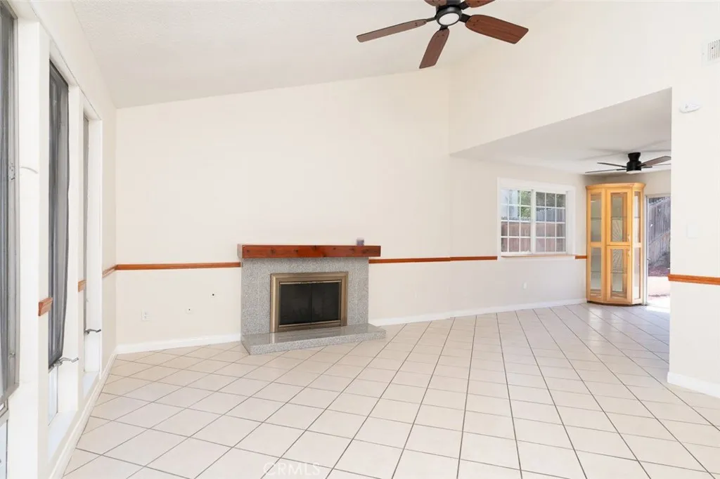 https://cdn.realtyfeed.com/cdn/127/306765951/4a9bb65205dff37b16c2dfb39a395298.webp