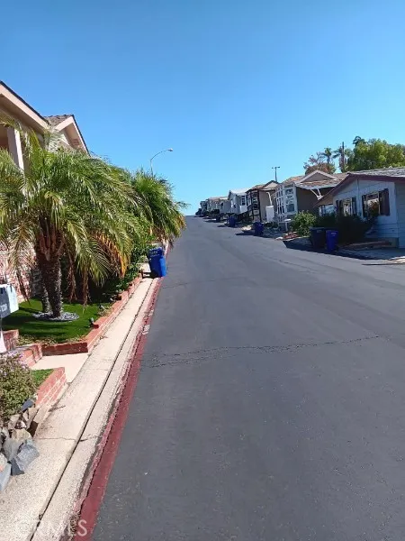 https://cdn.realtyfeed.com/cdn/127/306766050/f2db96c69ba23fe35d0135ee91379c66.webp