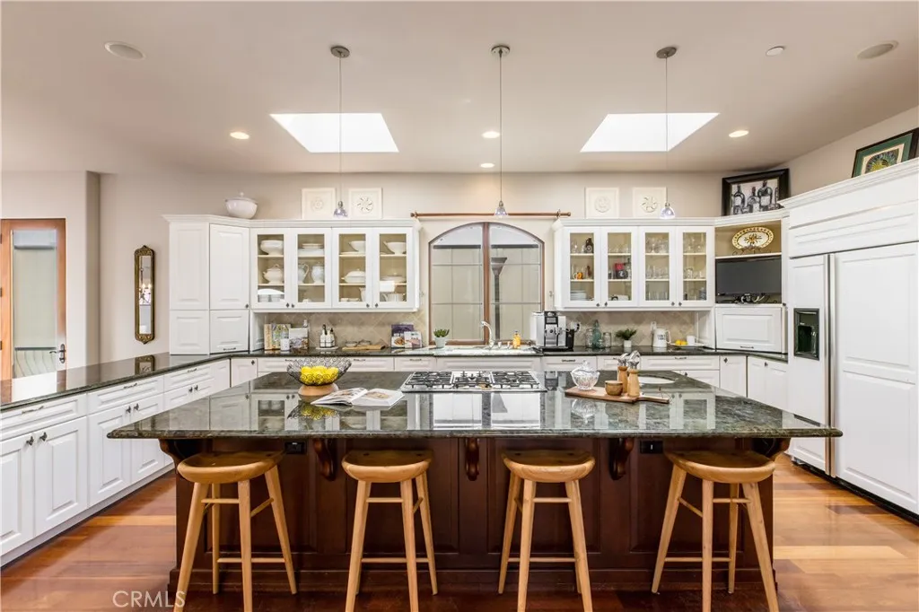 221 3rd, Manhattan Beach, CA 90266 - Photo 2 of 29, Manhattan Beach, CA