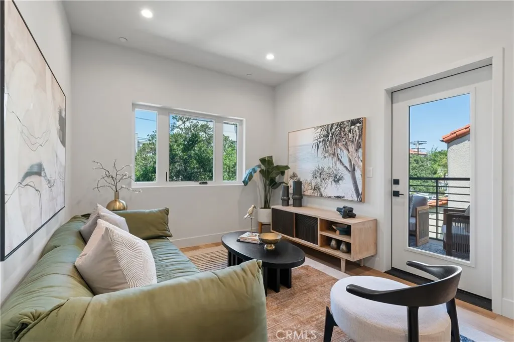 150 Oak Knoll Ave Unit 103, Pasadena, CA 91101 - Photo 4 of 14, Pasadena, CA