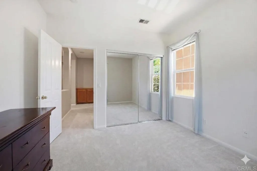 https://cdn.realtyfeed.com/cdn/127/306766090/204bfd2f82f68ce4a2bb3348bae6a55f.webp