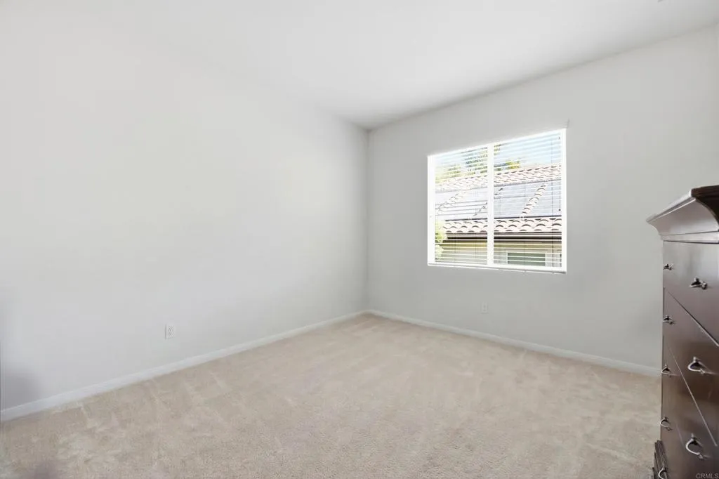 https://cdn.realtyfeed.com/cdn/127/306766090/ecc3fc0c8ba7110ae86fb0869c6da9b7.webp