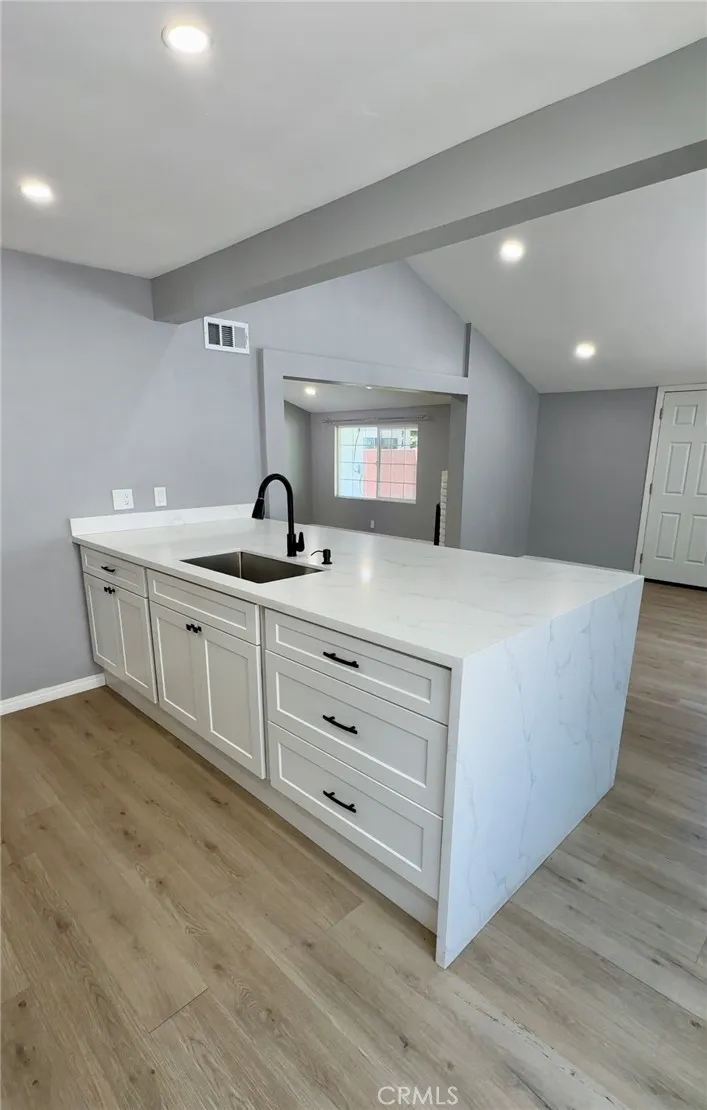 5651 Radford, Valley Village, CA 91607 - Photo 3 of 4, Valley Village, CA