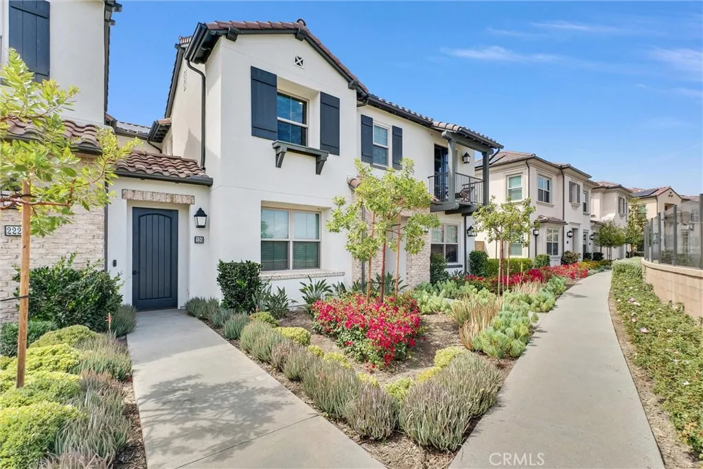 220 Ashby, Irvine, CA 92618 - Photo 3 of 30, Irvine, CA