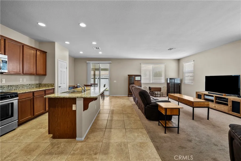 3033 Trousdale Drive, Lancaster, CA 93536 - Photo 5 of 34, Lancaster, CA